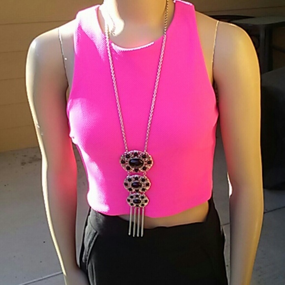 🛍NWT Pink Crop Top - Picture 3 of 6