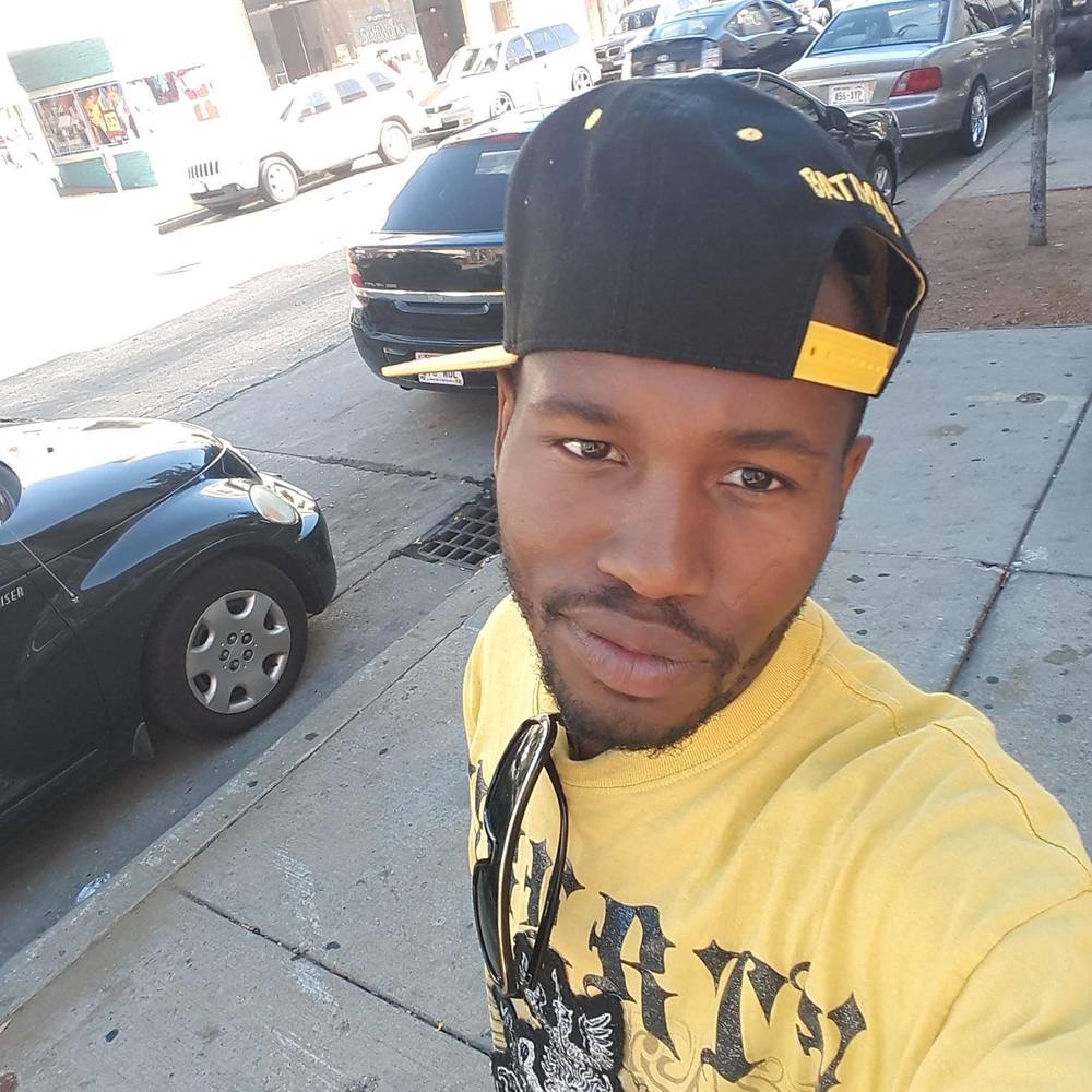 Meet your Posher, Dominique