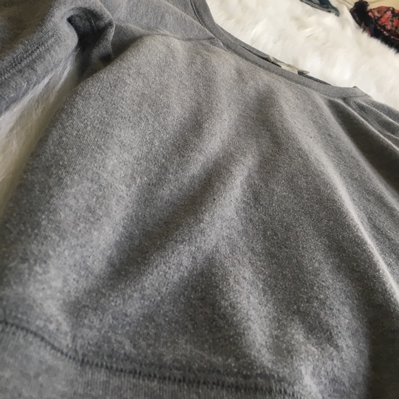Grey sweater - Picture 2 of 4