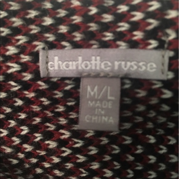 Sweater cardigan worn only once. - Picture 3 of 4