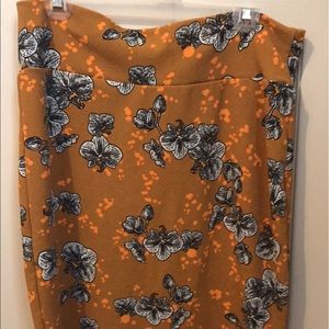 XL Lularoe Cassie skirt