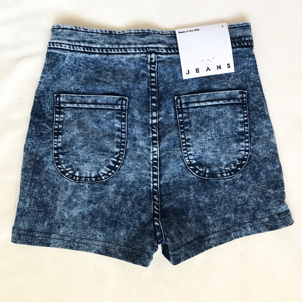 • American Apparel Acid Wash Shorts • - Picture 3 of 7