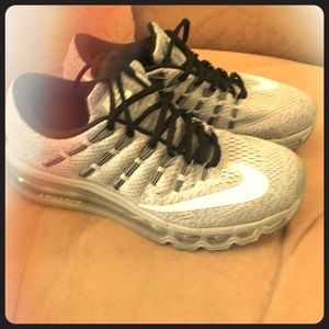 Nike Air Max wms size 7m