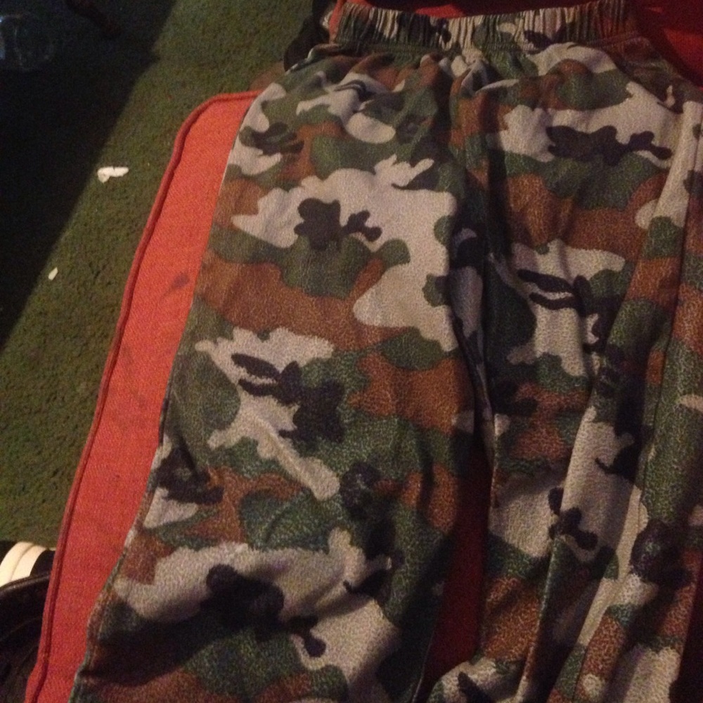 Boys size 6/7 pajama pants