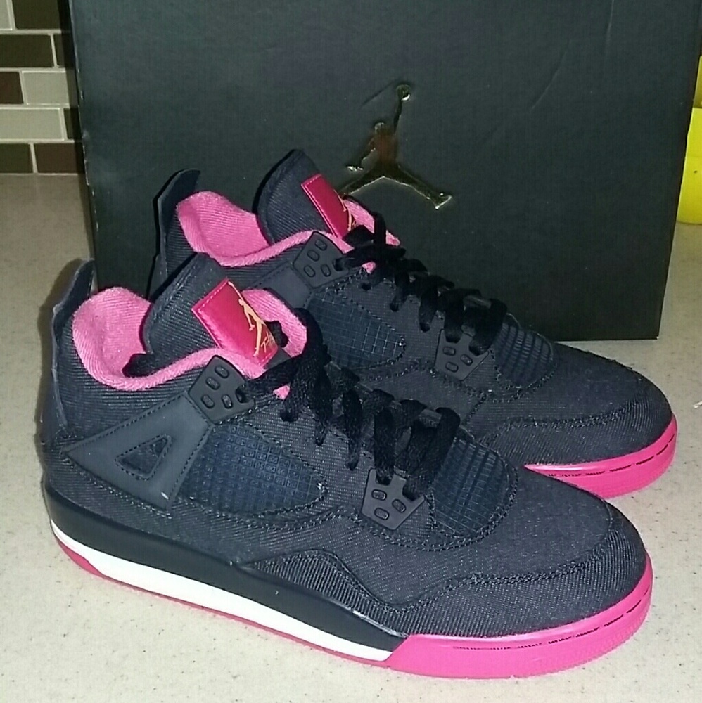 Air Jordan 4 Retro GG