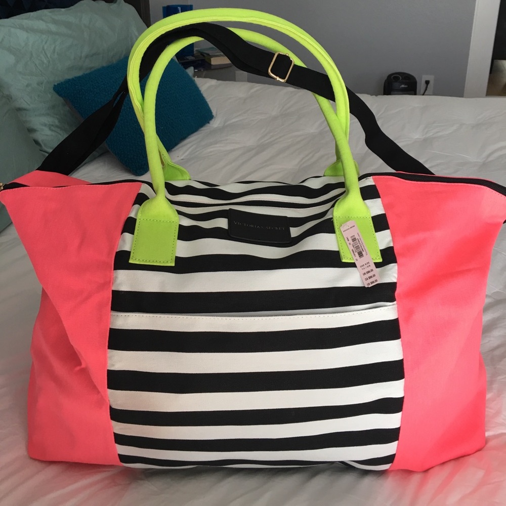 Victoria's Secret weekend bag 🍉