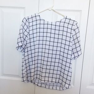 B&W Grid Top