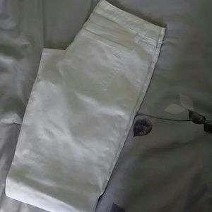 NWOT Tory Burch white jeans