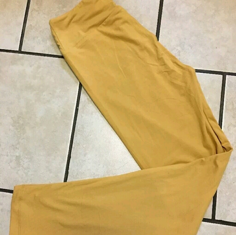 TC Mustard Lularoe Leggings