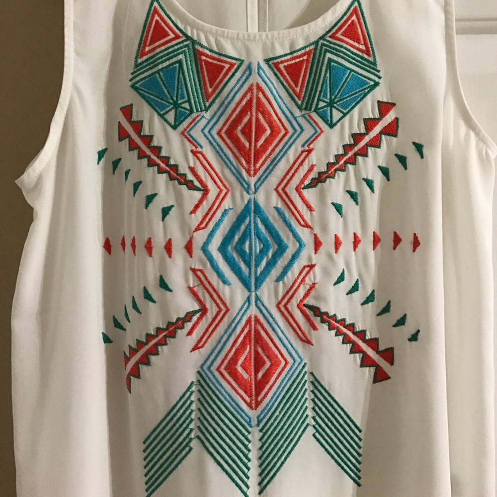 Aztec Printed Blouse - Picture 2 of 4