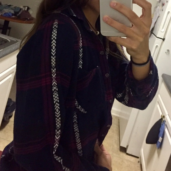 indie flannel - Picture 1 of 7