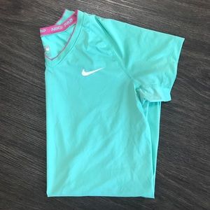 Nike Pro V-Neck