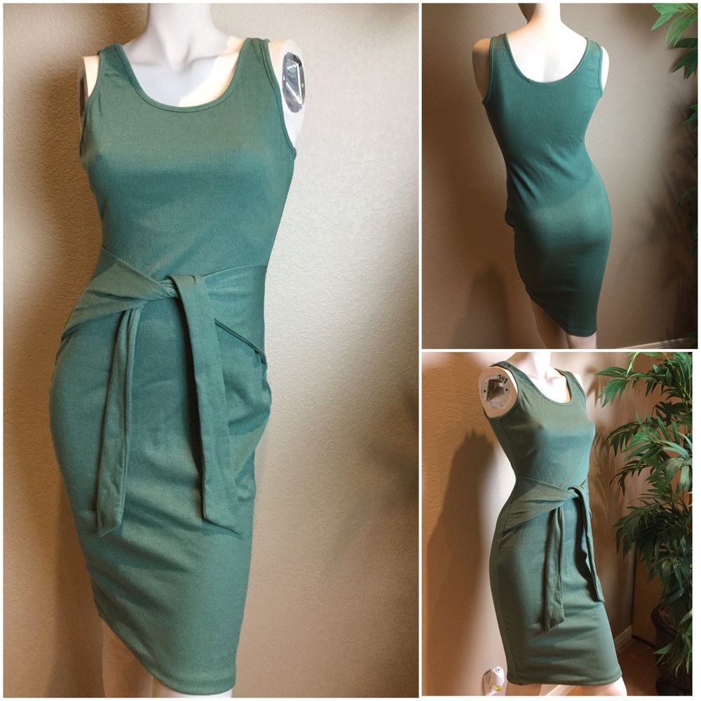 NWOT Green Tie Front Tank Dress S/M