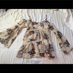 Long sleeve floral top