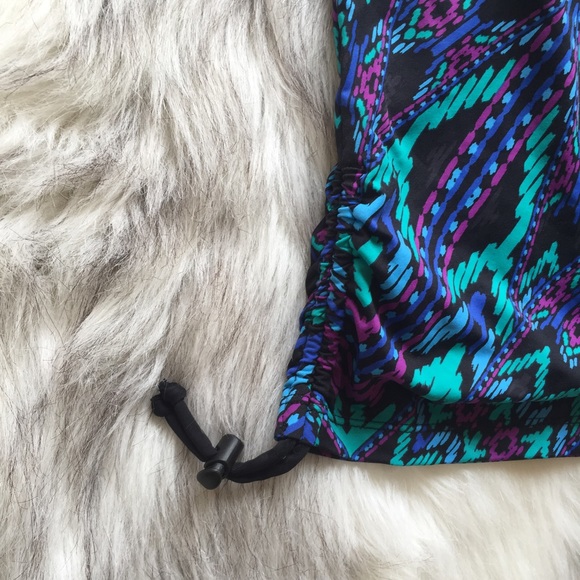 Athleta work out top - Picture 5 of 7