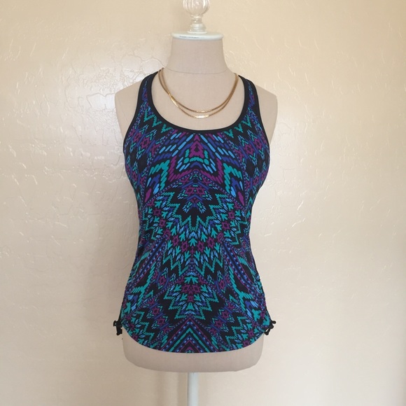 Athleta work out top - Picture 6 of 7