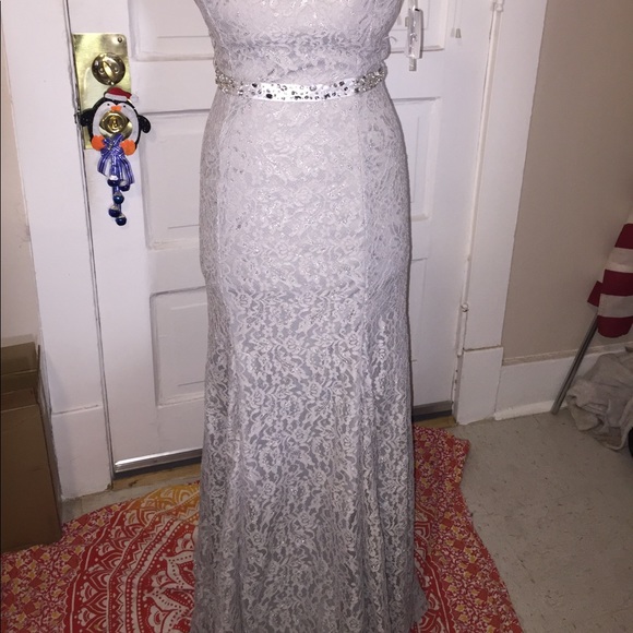 *PRICE DROP *Stunning silver gown BNWT! - Picture 3 of 8