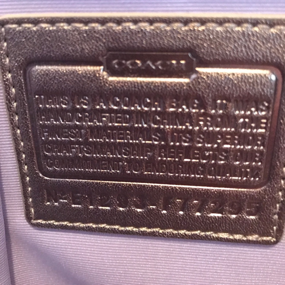 Coach Weekender - Picture 3 of 6