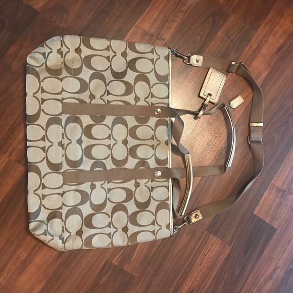 Coach Weekender - Picture 4 of 6