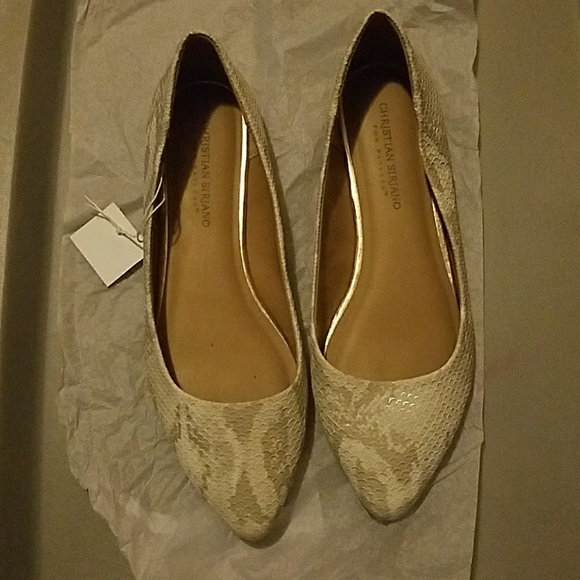 Shoes - Picture 1 of 2