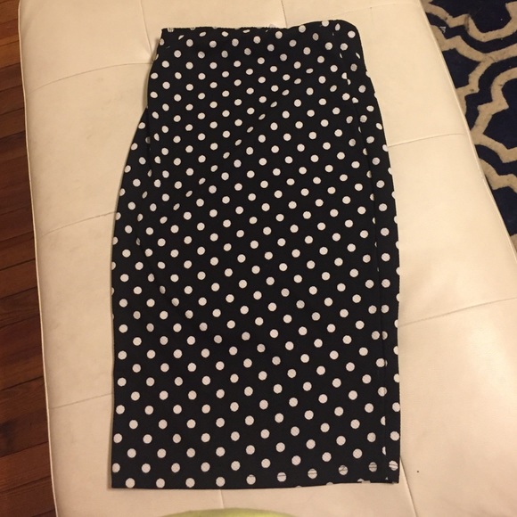 Ivamos pencil skirt size xs - Picture 2 of 2