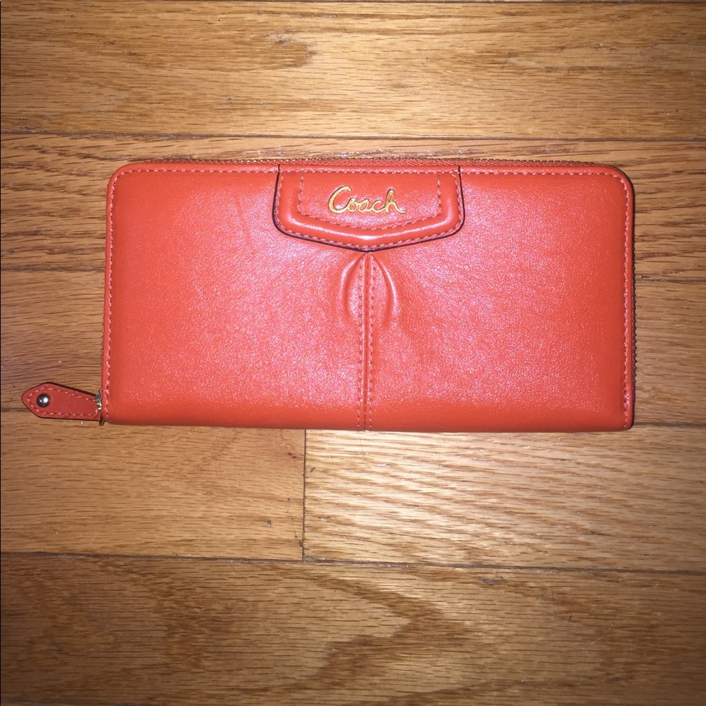 Coach Ashley Wallet NWT, Orange Leather