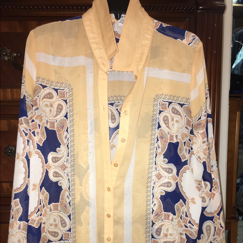 Woman's Blouse
