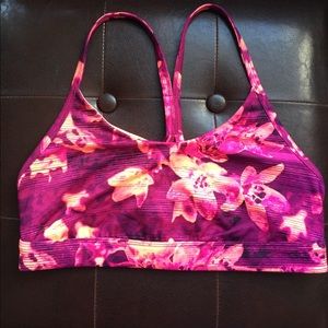 Old Navy Go-Dry Strappy Cami Light Sports Bra