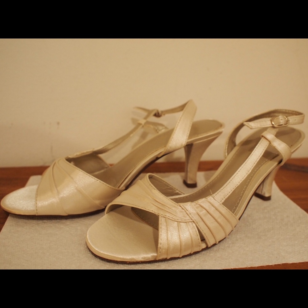 Liz Claiborne Sandals
