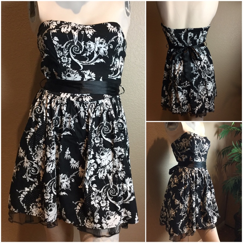 Black & White Strapless Floral Dress Small