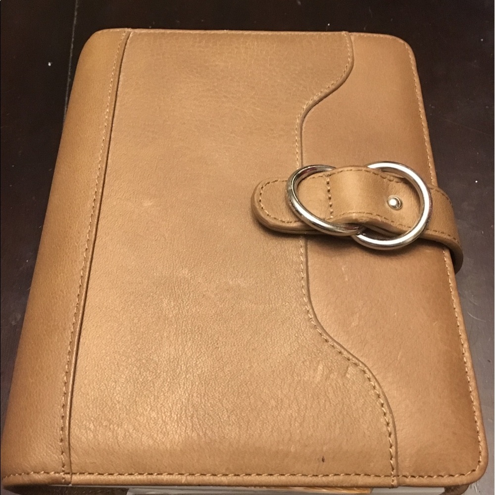 Brown leather binder. Franklin Covey.