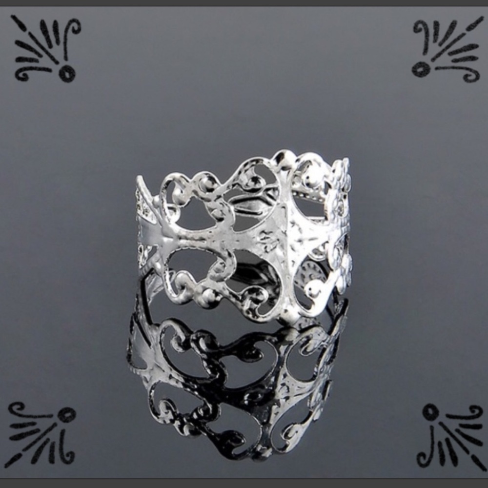 .➰ .SILVER FASHION RING. ➰.