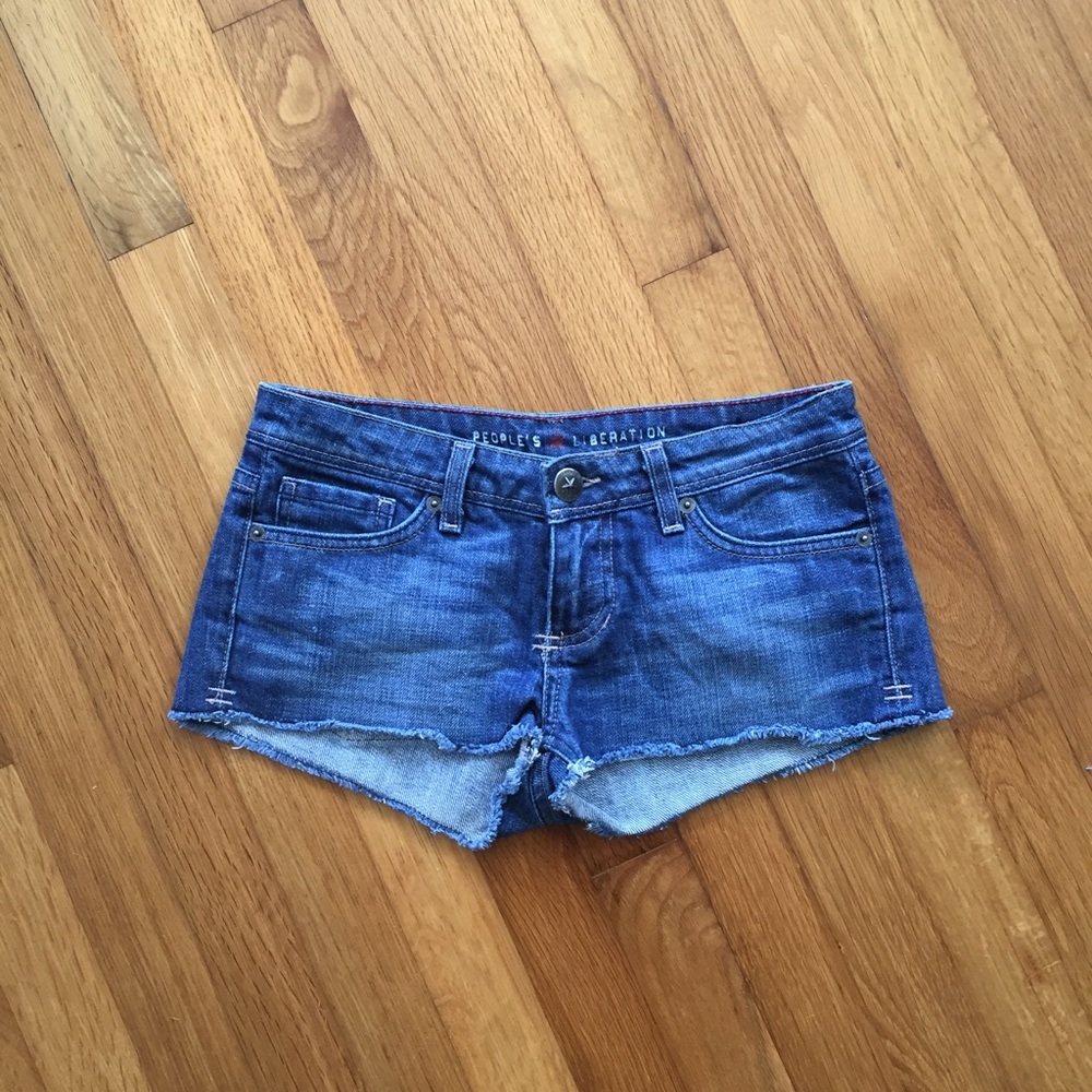 People's Liberation denim cutoff shorts size 25