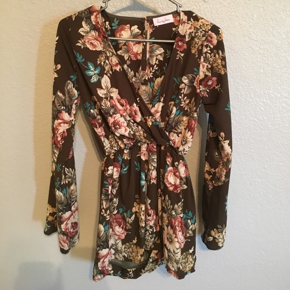 Runway Seven semi-formal floral print romper