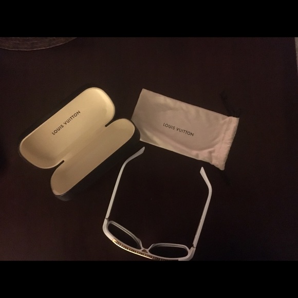 Original Louis Vuitton sunglasses - Picture 4 of 4