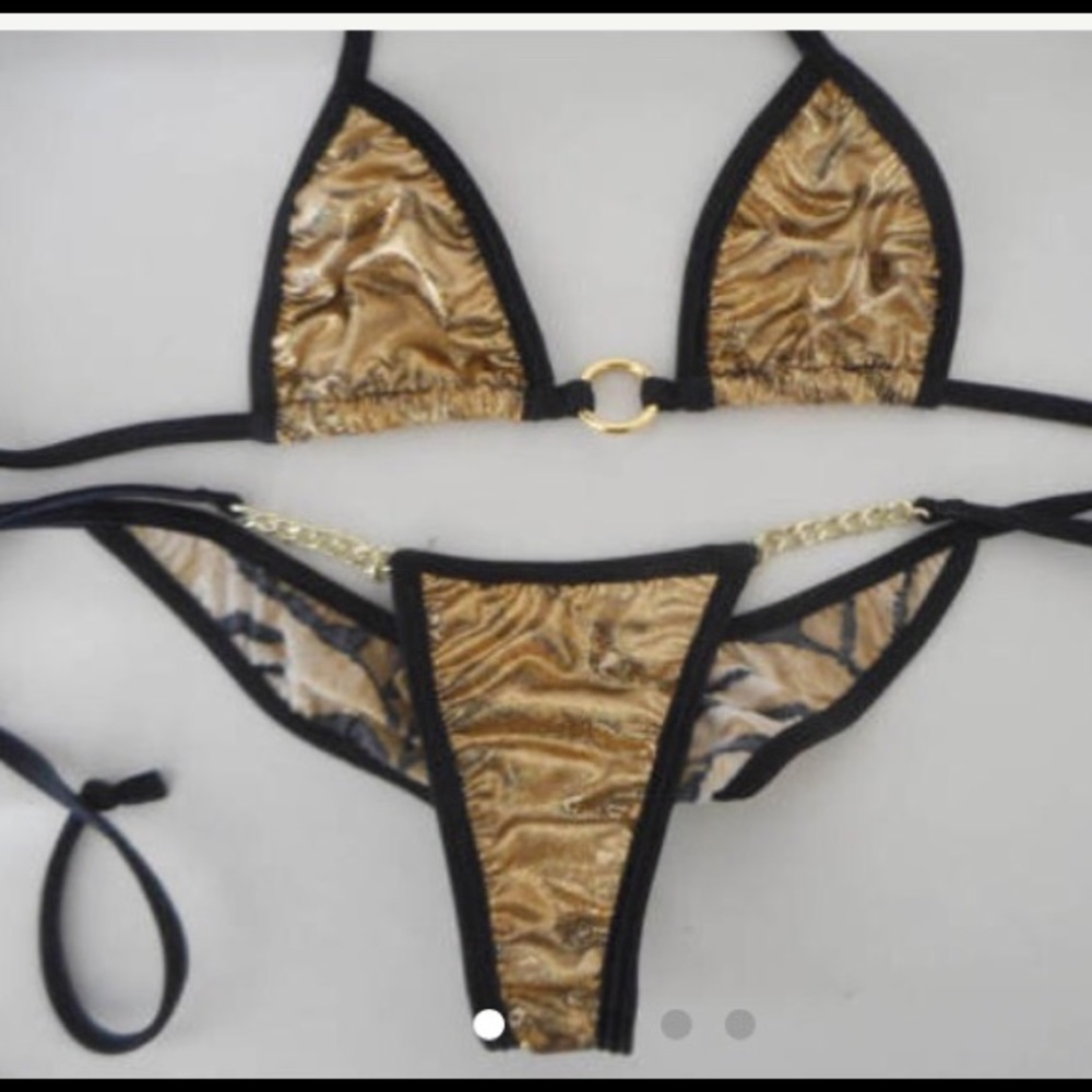 swim suit bikini