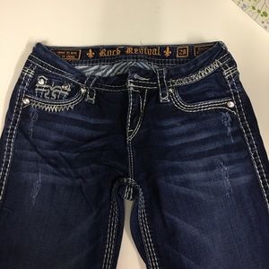 Boot cut Rock revival jeans, lightly worn