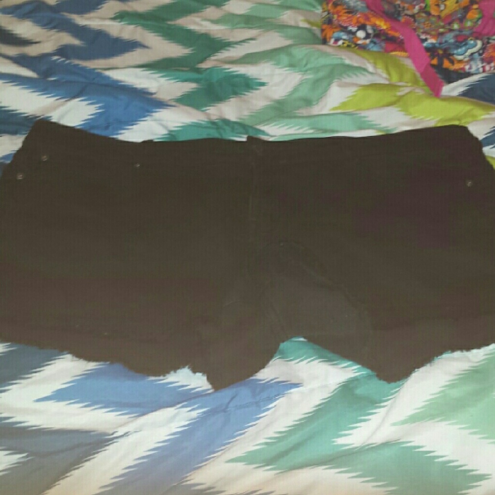 TORRID BLACK SHORTS- OPEN FOR TRADES