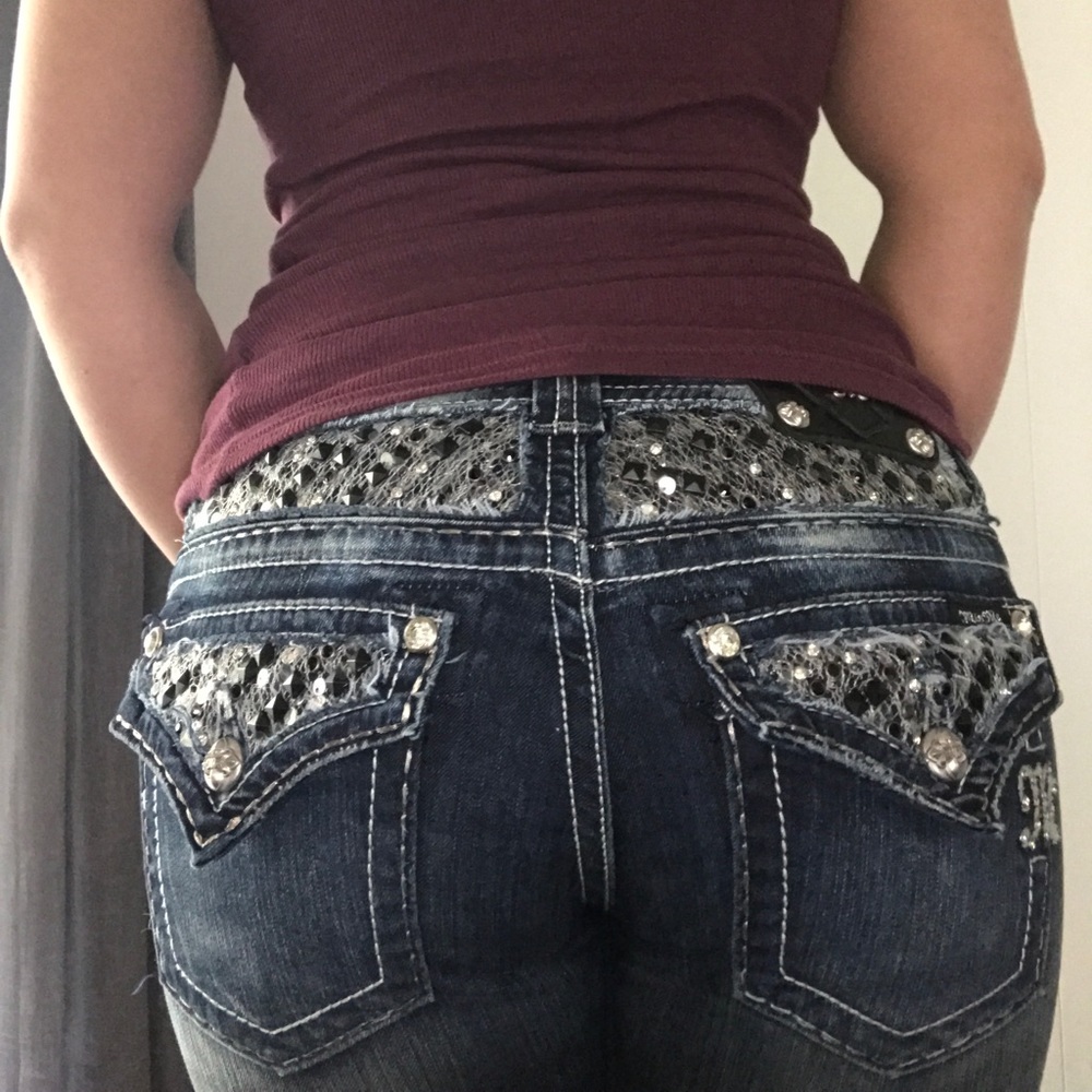 Lightly worn miss me jeans