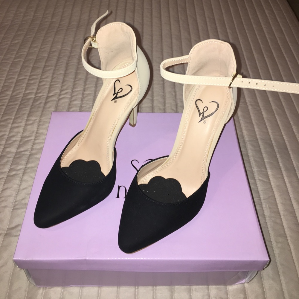 Size 8 Ankle strap heels - 3"
