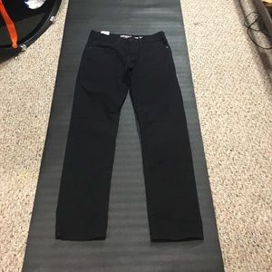 Black Levi's jeans, 216