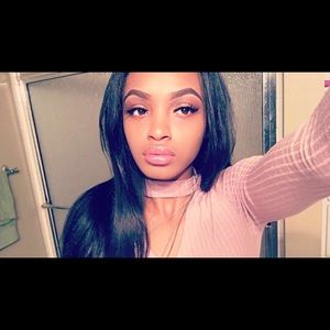 Meet your Posher, Ayotas