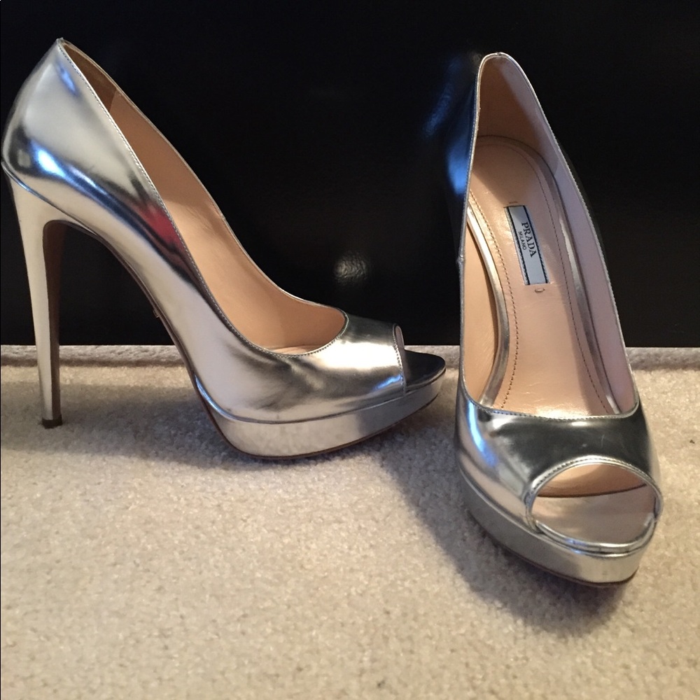 Prada heels size 40/9 worn once - Picture 1 of 8