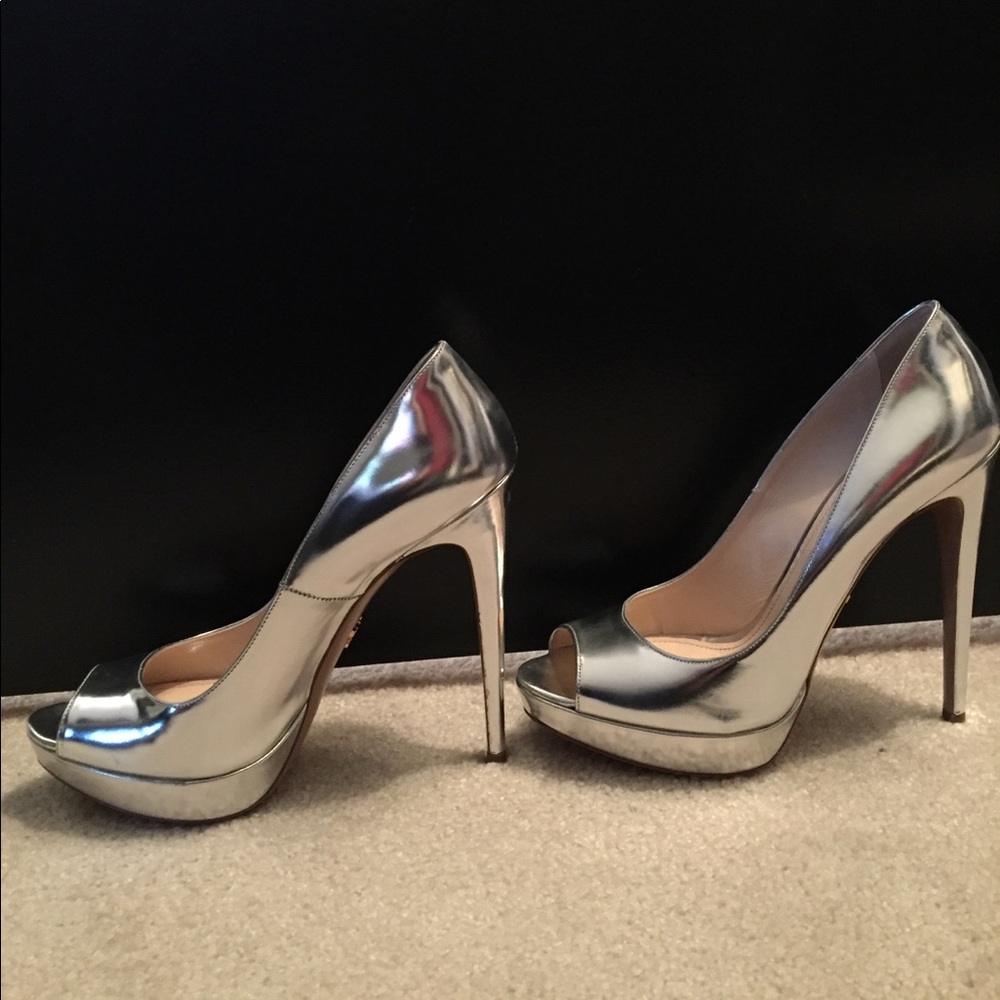 Prada heels size 40/9 worn once - Picture 3 of 8