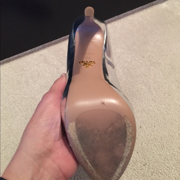 Prada heels size 40/9 worn once - Picture 8 of 8