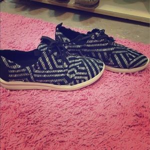Toms Tribal Print Lace Ups