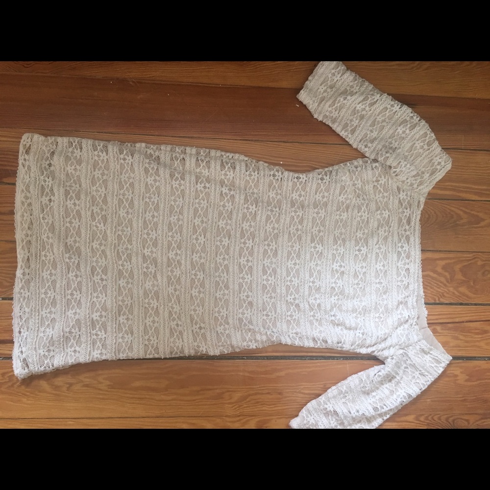 Lace dress three quarter sleeve
