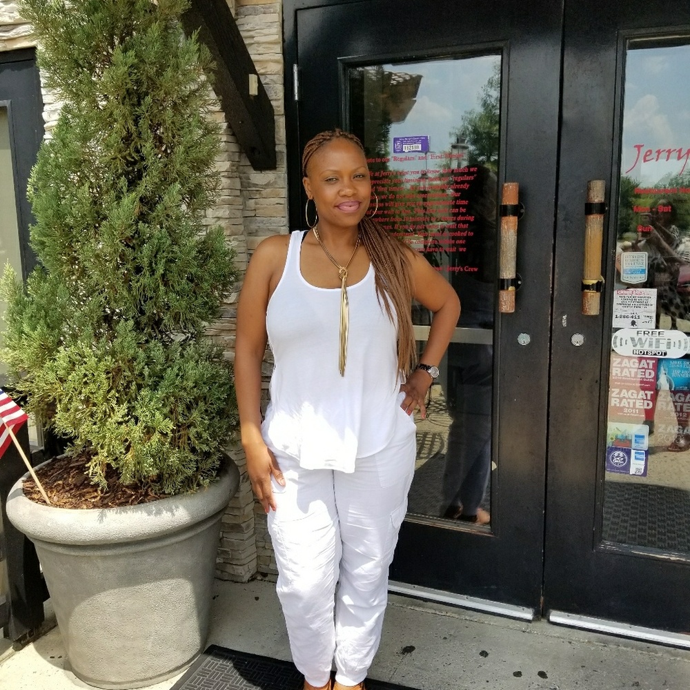 Meet your Posher, Latanya