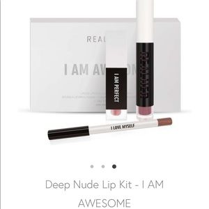 ❣️FLASH SALE❣️TODAY ONLY  I Am Awesome Lip Kit