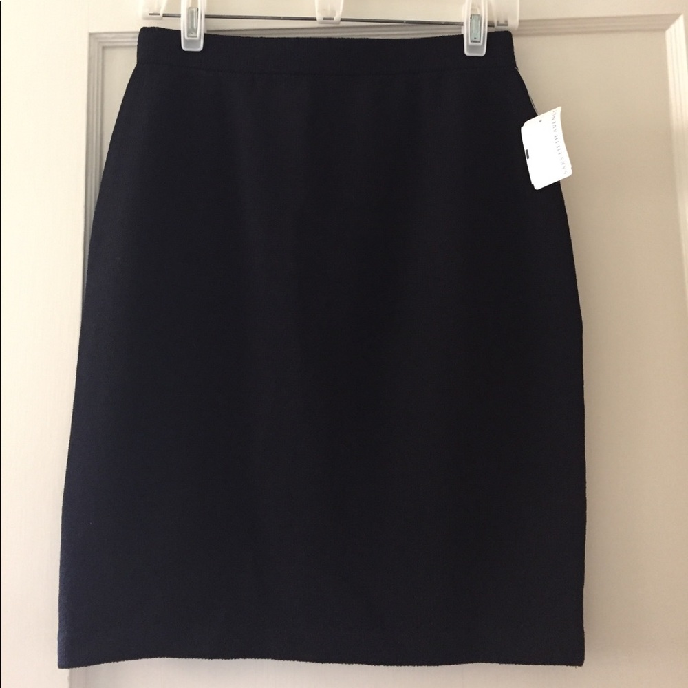 St John Basics Skirt